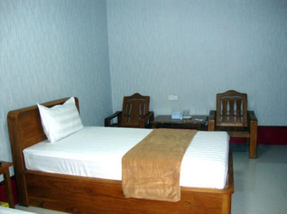 Aung Tha Pyay Hotel 3 Yangon Exterior photo